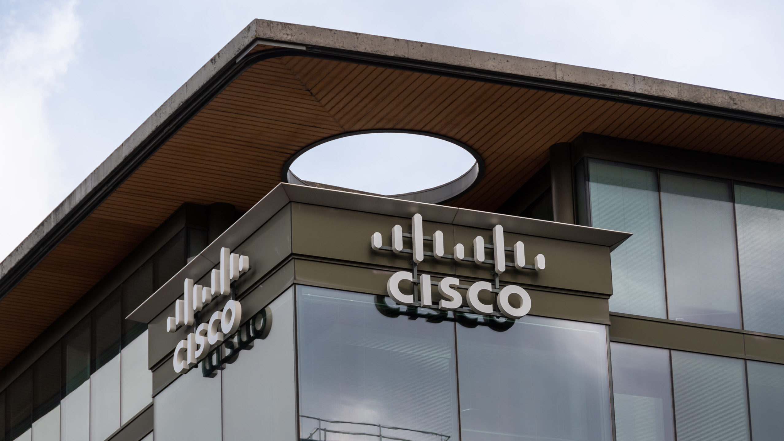 Microsoft to offer AI assistant to top clients from Nov. 1 | Cisco’s record $28B buy: Acquires cybersecurity firm Splunk | Apple, Goldman halt iPhone stock-trading plan amid market shift